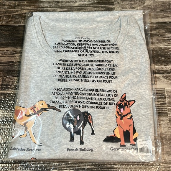 Vera Bradley Short-Sleeved Graphic T-Shirt in Dog Show NWT - Picture 5 of 6